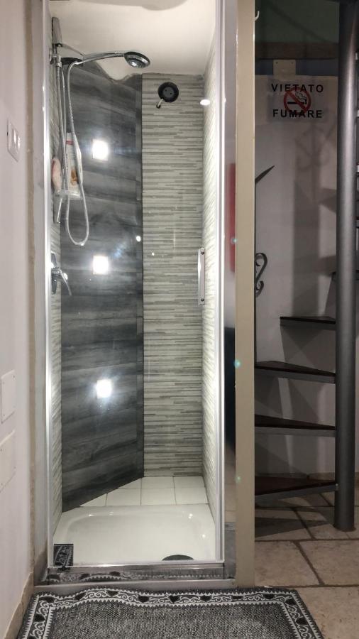 Loft 24 Bed & Breakfast Бриндизи Екстериор снимка