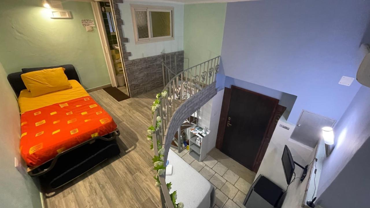 Loft 24 Bed & Breakfast Бриндизи Екстериор снимка